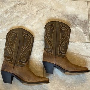 Laredo Brown and Tan Heeled Boots